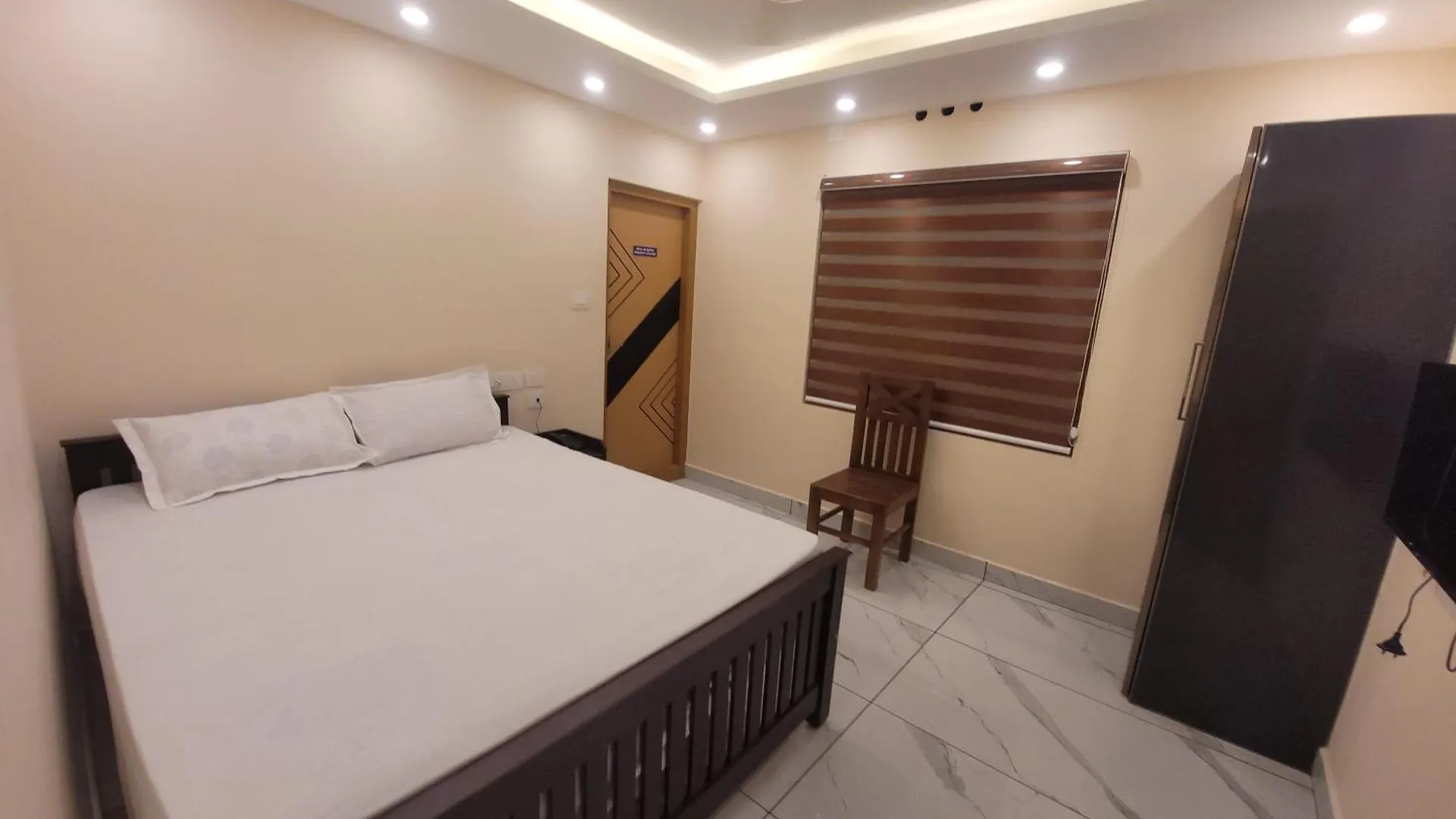 Вилла Newcastle Holidays & Resorts - Entire Property - 5 Bedrooms Kitchen Dining - Pool Coming Soon Kumudi Индия